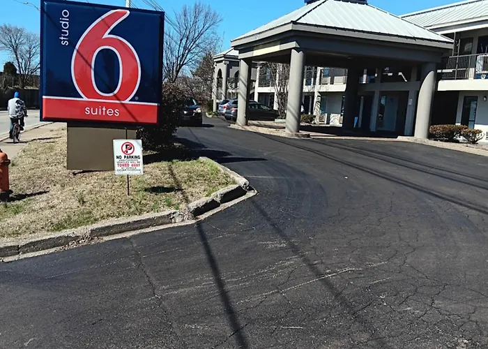Studio 6 Suites Louisville Ky Airport/Expo Center